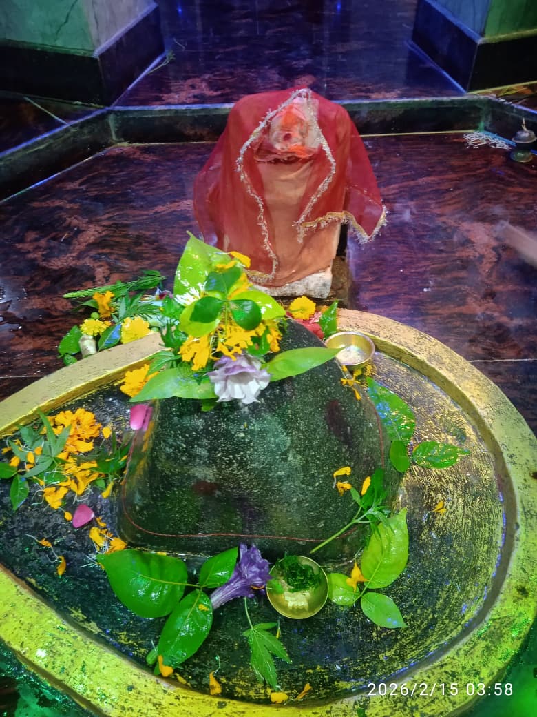 एक प्रेम की तपस्या थी, एक चिंतन के आधार थे! 🔱
जब पार्वती ने व्रत रखा, तब शिव भी निराहार थे! 🔱
ॐ नमः शिवाय जय माता पार्वती🙏🏻
#महाशिवरात्रि 🕉️ #Mahashivratri2026