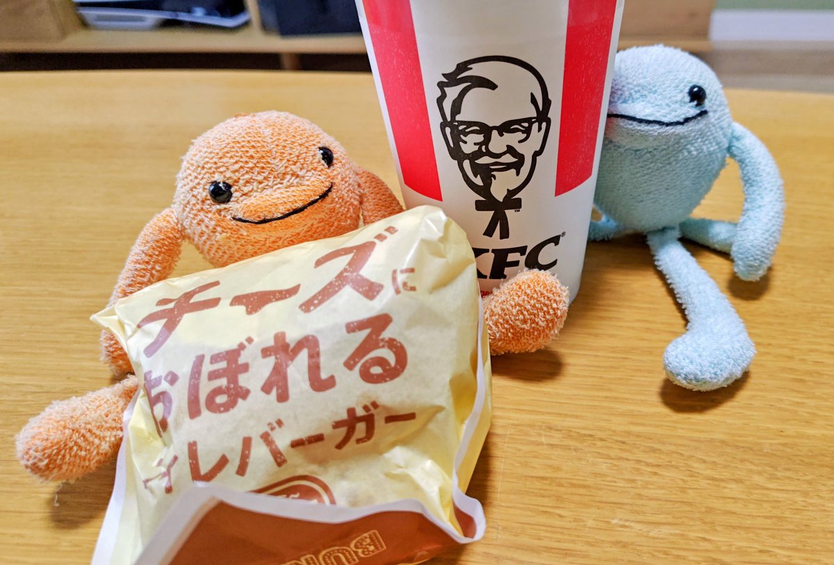 sprn2019's tweet photo. 本日はケンタッキーの
チーズにおぼれる、を体感いたしました🍔🧀😋 https://t.co/jvRFUUWlRU