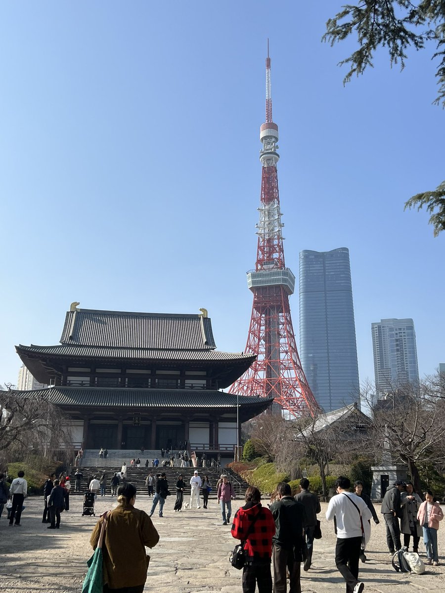 marunora's tweet photo. 東京タワーデカいな https://t.co/3feSnvNI4g