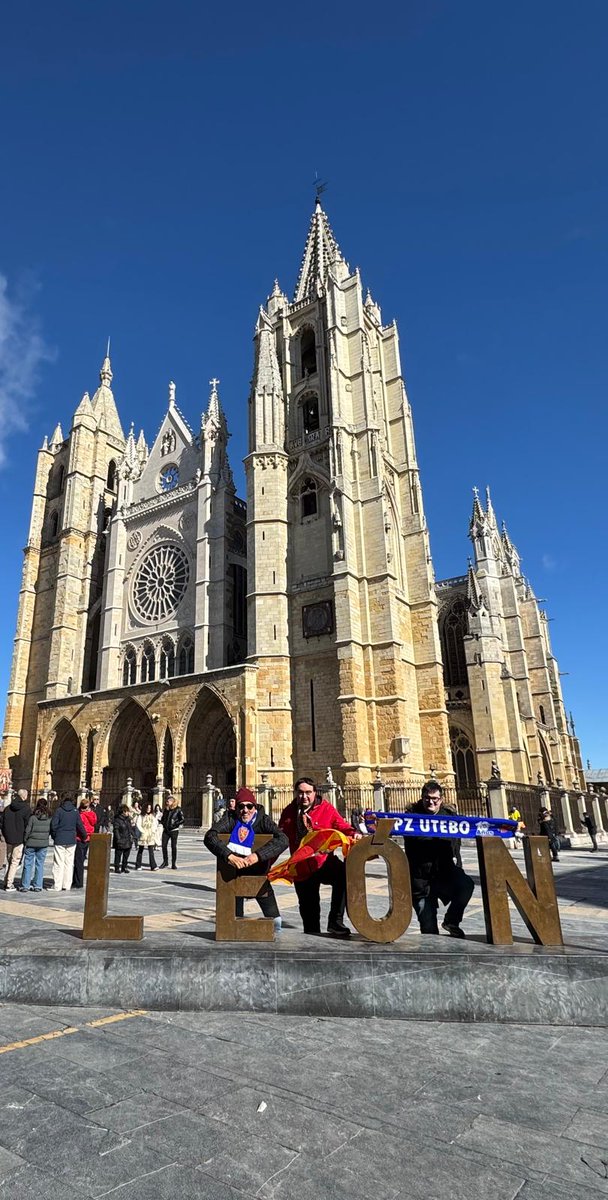 + 1 Punto en el #UteboOnRoad de este fin de semana 

Nuevamente la Afición Zaragocista lleno su trozo visitante