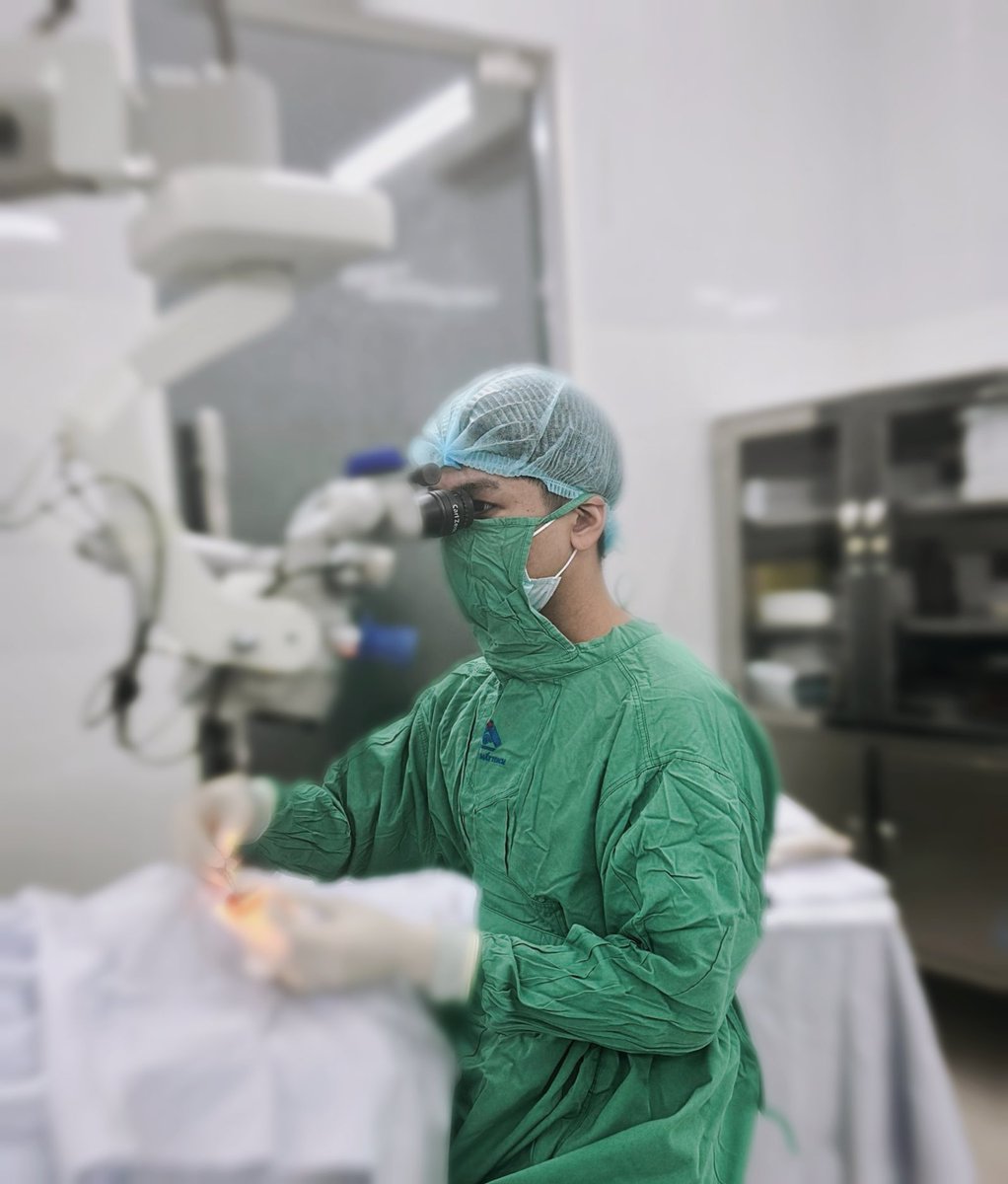 drvycaonguyen's tweet photo. Mong năm mới chàng trai vẫn sẽ luôn nhiệt huyết với những gì mình làm, mong bản thân sẽ có những trải nghiệm mới, gặp được nhiều người mới, đi đến thật nhiều vùng đất mới, học và làm được thật nhiều điều mới. Và đừng quên ngủ đủ và uống đủ nước https://t.co/2i6WU2in1t