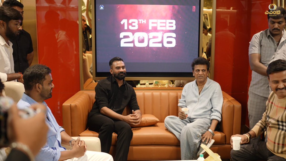 amb_cinemas's tweet photo. A golden title and teaser launch of the 50th film of @loosemada_yogi named #King graciously unveiled by the beloved #ShivarajKumar 🤩🌟 

#TitleLaunch #TeaserLaunch #YOGI50 #AMBBengaluru #AMBCinemas https://t.co/jAxntuKFNI