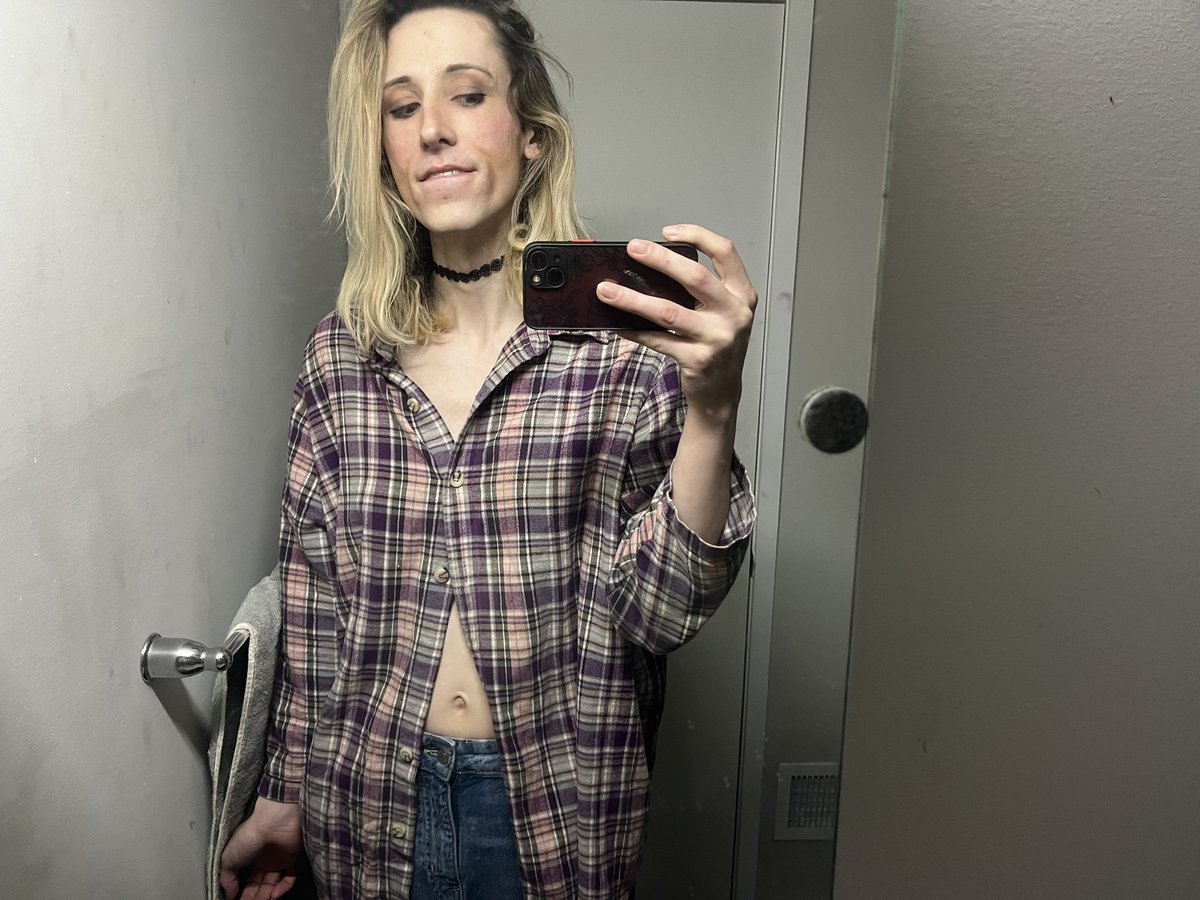 Ava Reinhart tweet media
