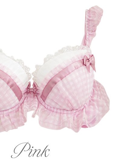 L...⭐︎ tweet media