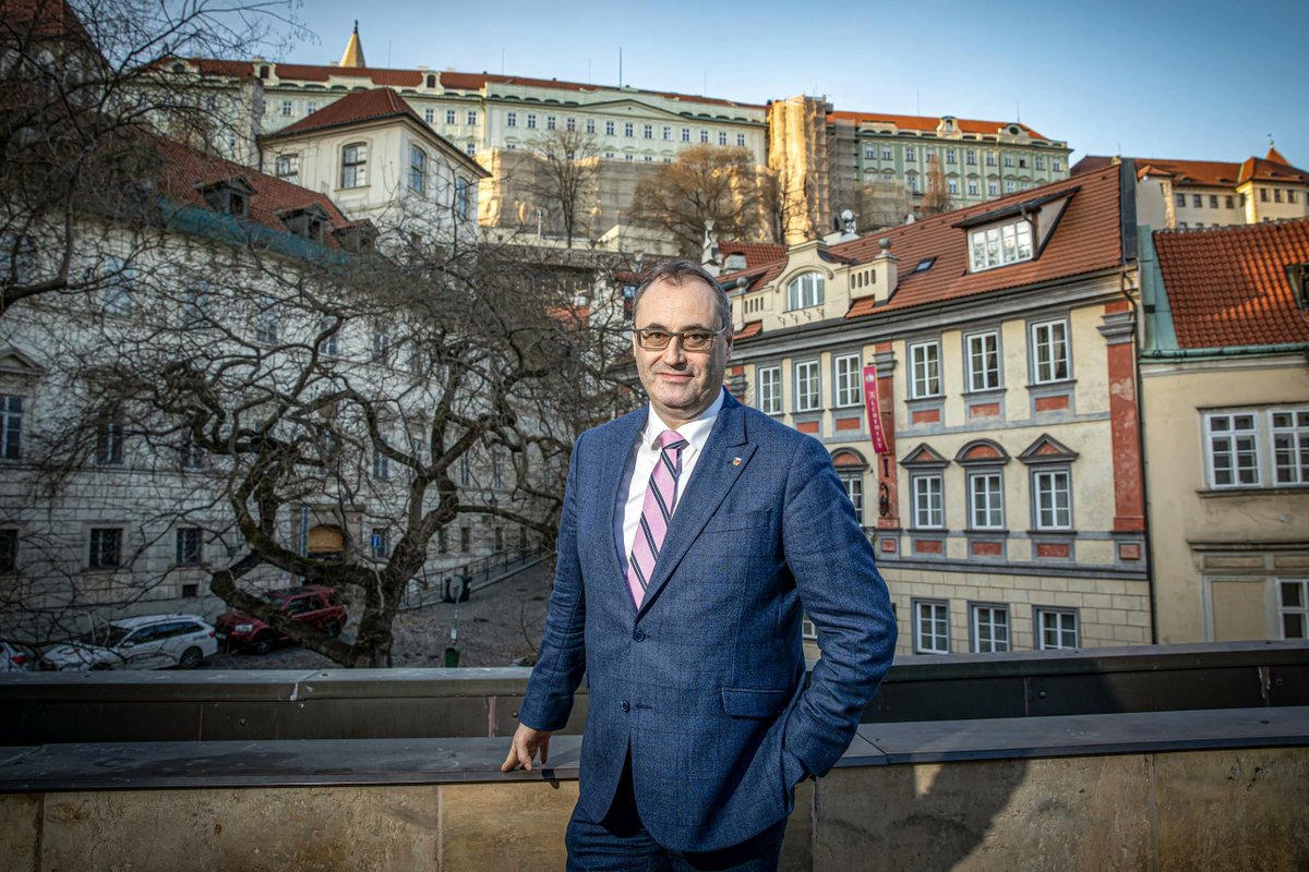 Poslední skaut™ tweet media