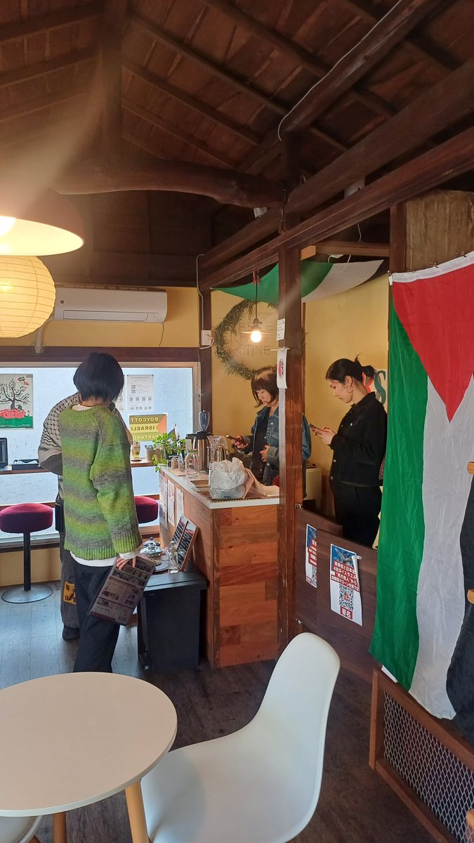 De4dGrrrl's tweet image. Went to a pro palistinian cafe in tokyo 
I highly recommend