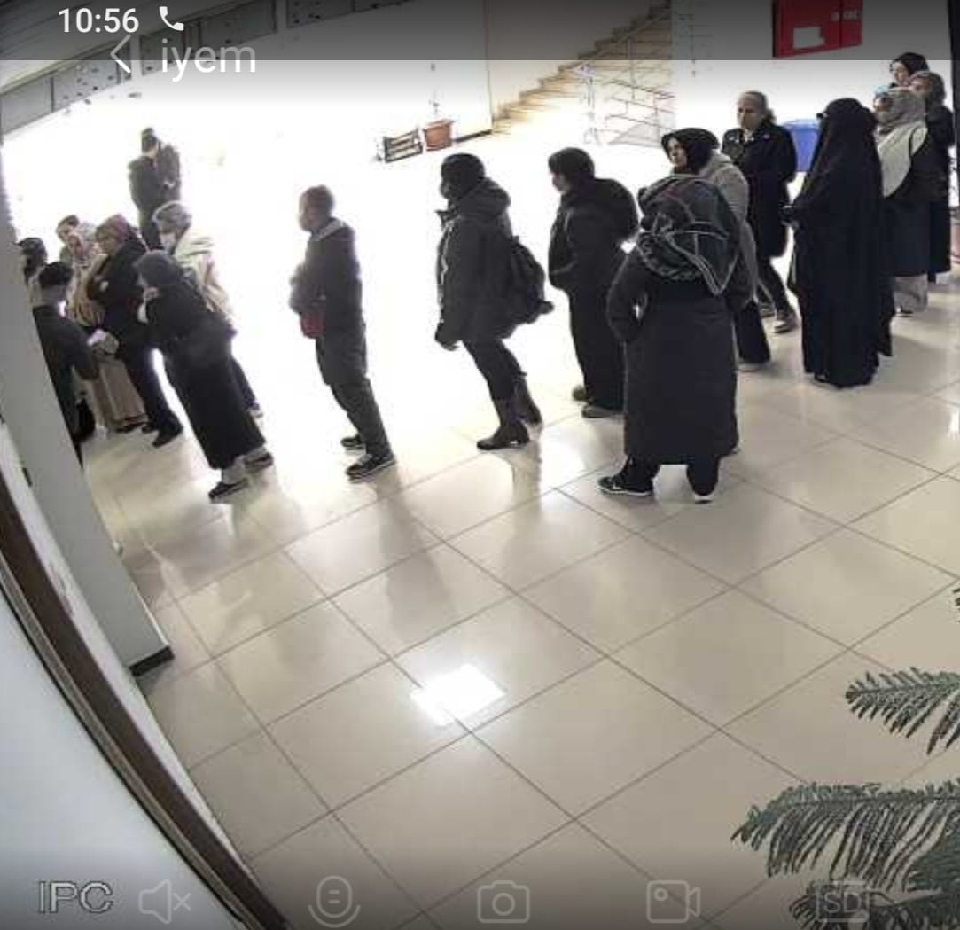 Deniz Feneri Derneği.
Ramazan Öncesi Adıyaman'a desteği unutmadı.
İYEM de ihtiyaç sahibi 500 Aileye Market Kart dağıtımı gerçekleştirdi.