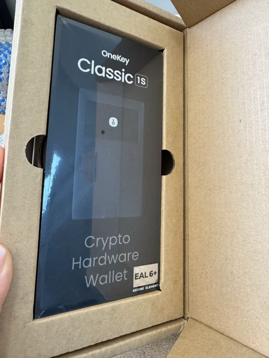 送一台onekey 1s做新年礼物给有缘人
关注花轮+<a href="/GoldenCicada/">卷柏</a> 评论区回复即可
愿26年大家资产皆安全