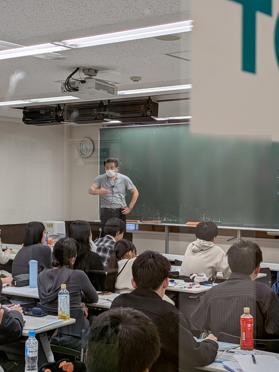 午後は栗原隆先生の新高3 プレ講座東大古文です！ 数学から連続受講の