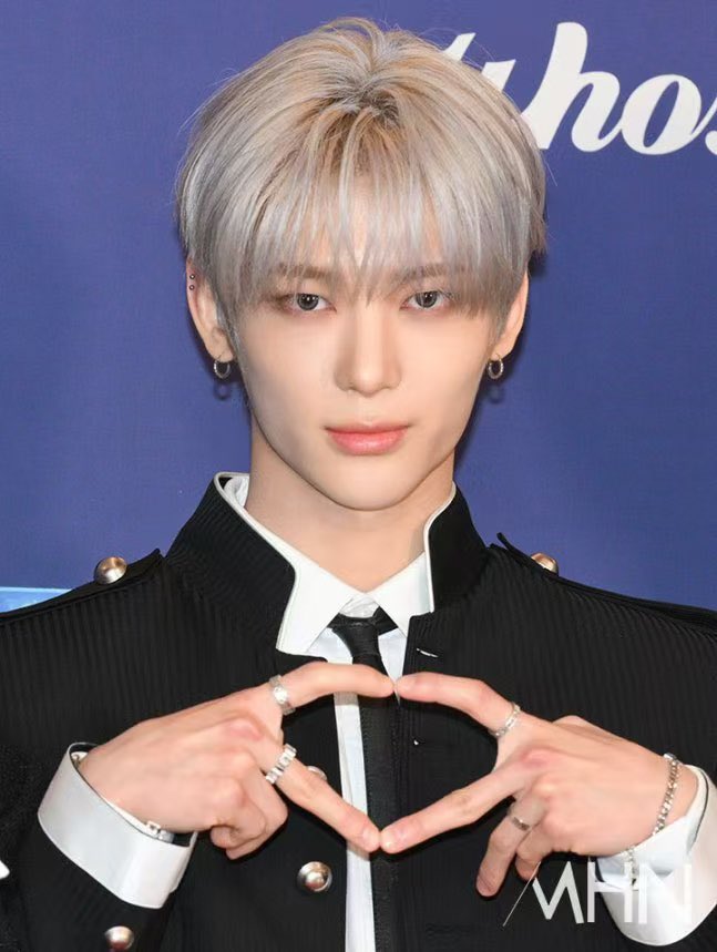 으아아ㅜ으아앙ㅇ개잘생김투쿠ㅜ투우앙아앙ㄹ드디어머리짤랐다ㅜㅜ으아아으아ㅏ으으아ㅏ으으아아아ㅡ응아아으ㅡ앙