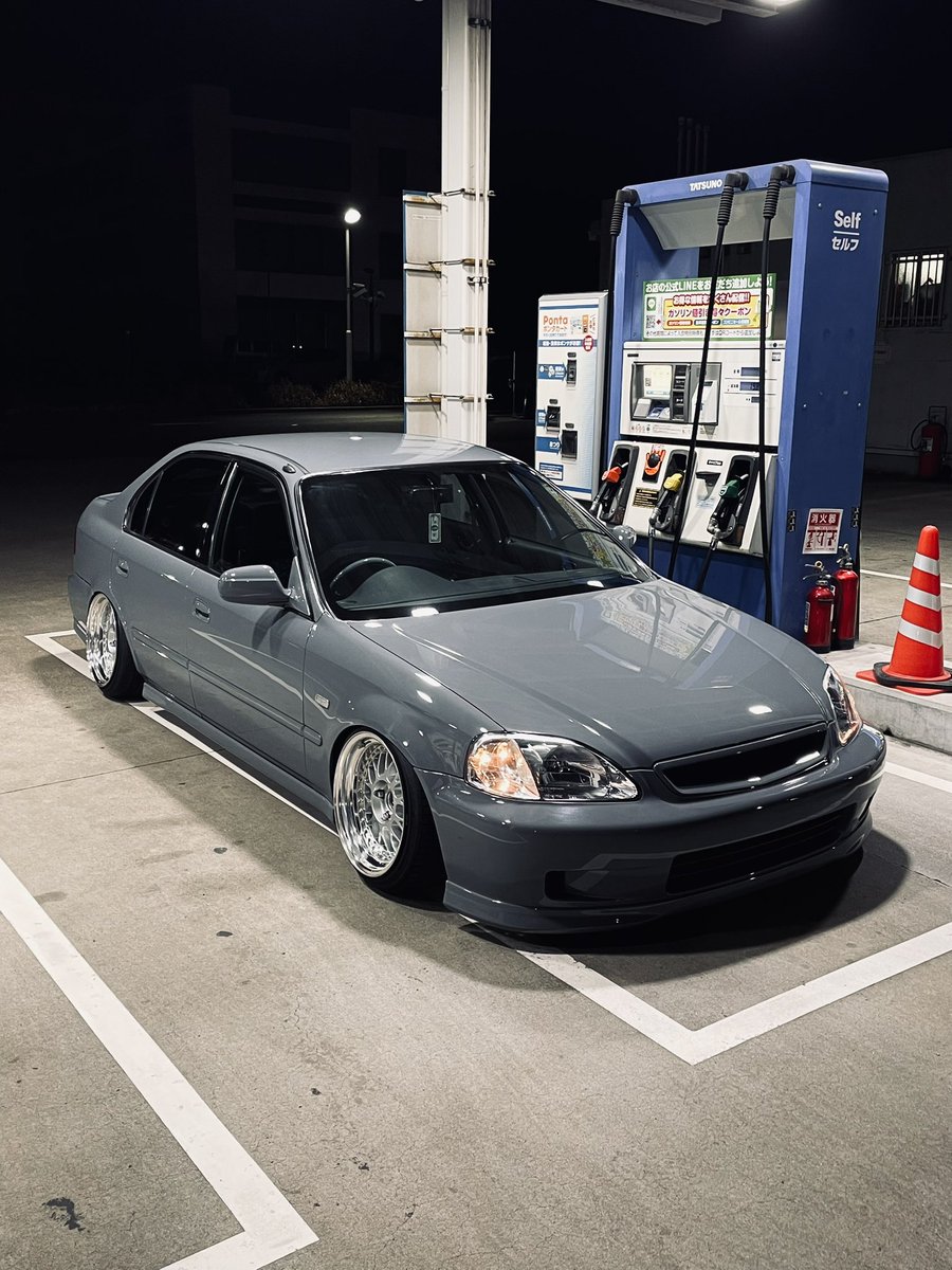 LUXAUTOFACTORY様にて
ナックル短縮曲げ加工して頂きました！
俺の無駄な拘りで前後キャンバー7度通しなった
もっと早くやっとけばよかったって思うくらい乗り心地が良くなった…

ありがとうございました🙏