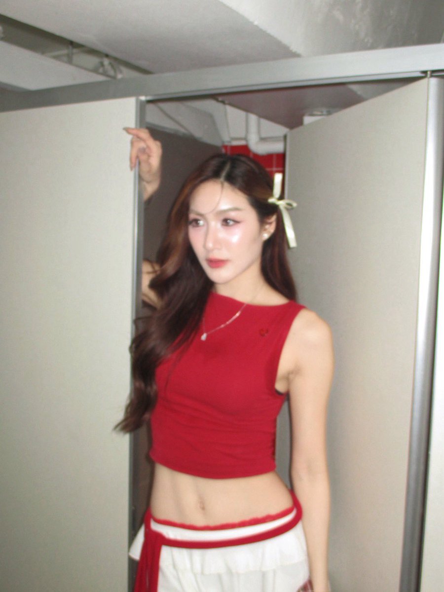 Pin Pattheera tweet media