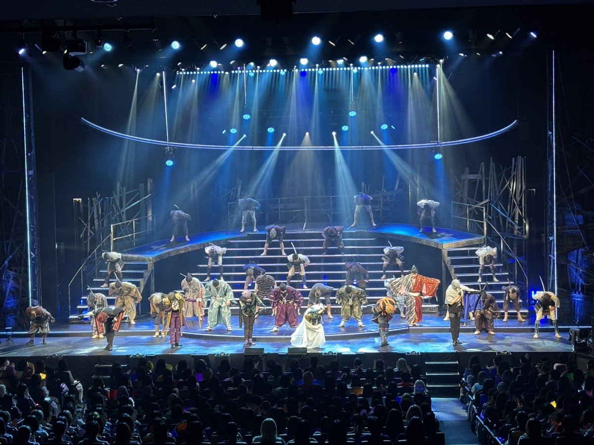 ￣＼静かなる夜半の寝ざめ＼＿

大阪公演が無事に全公演終了いたしました！

大阪の地で重ねた一公演一公演、どれもかけがえのない景色でした。
長き戦いを皆さまと一緒に駆け抜けられましたこと、心より感謝申し上げます。

残すはいよいよ、東京での凱旋公演となりました。