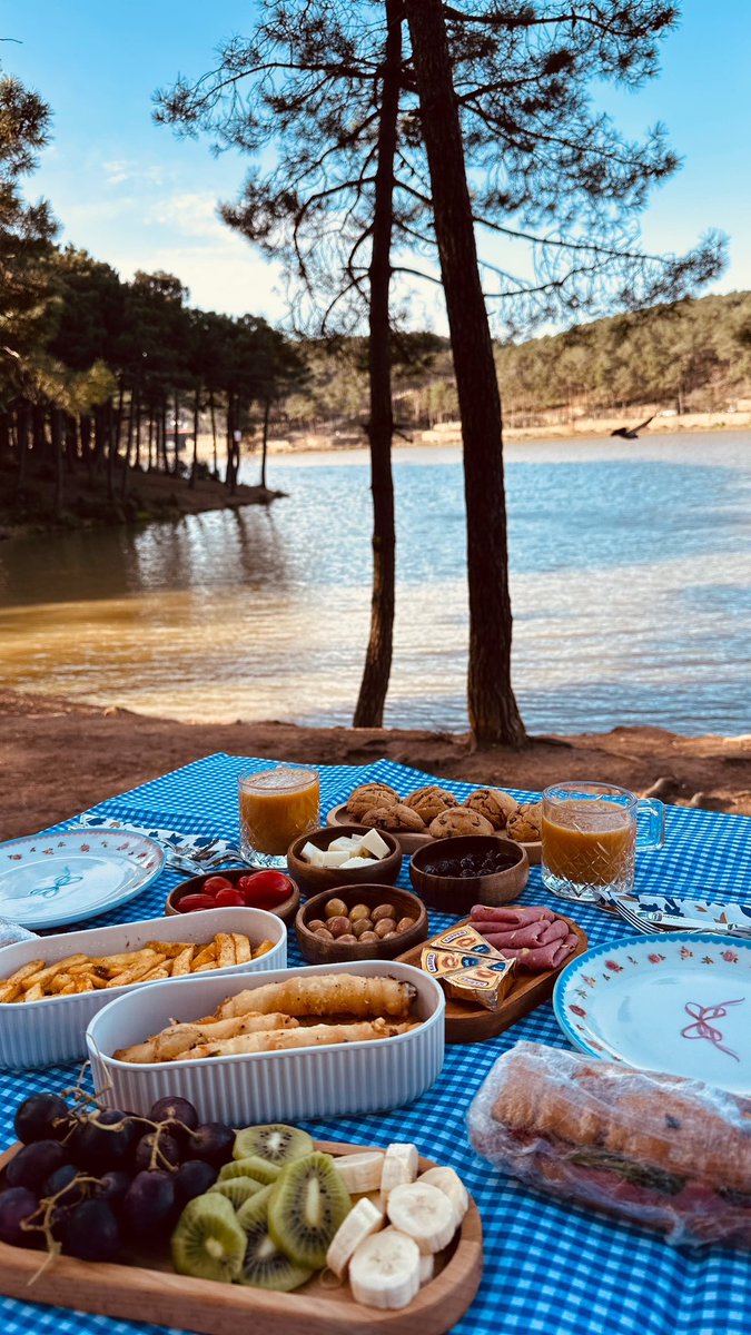 zeyneppcarr's tweet photo. Sevdiğinle yaptığın Pazar Kahvaltısı🥹♥️🫶🏻 #pazar https://t.co/MO5U5FL86O