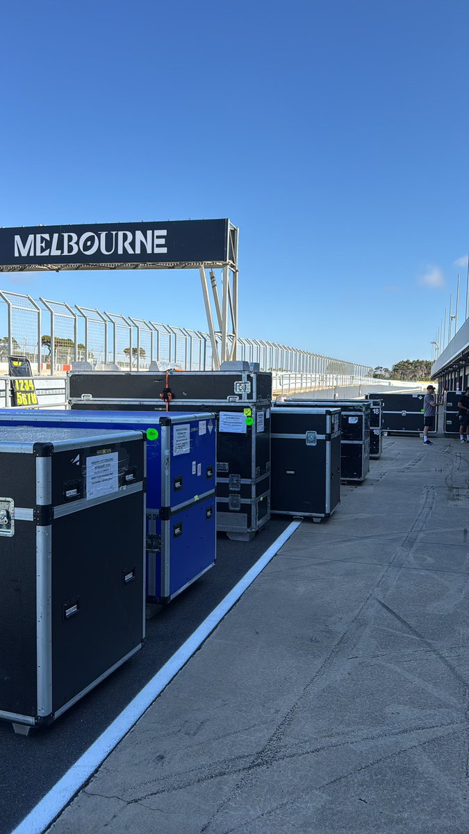 vroom_magazine's tweet image. Tomorrow testing begins #AustralianWorldSBK #VROOMVROOM
