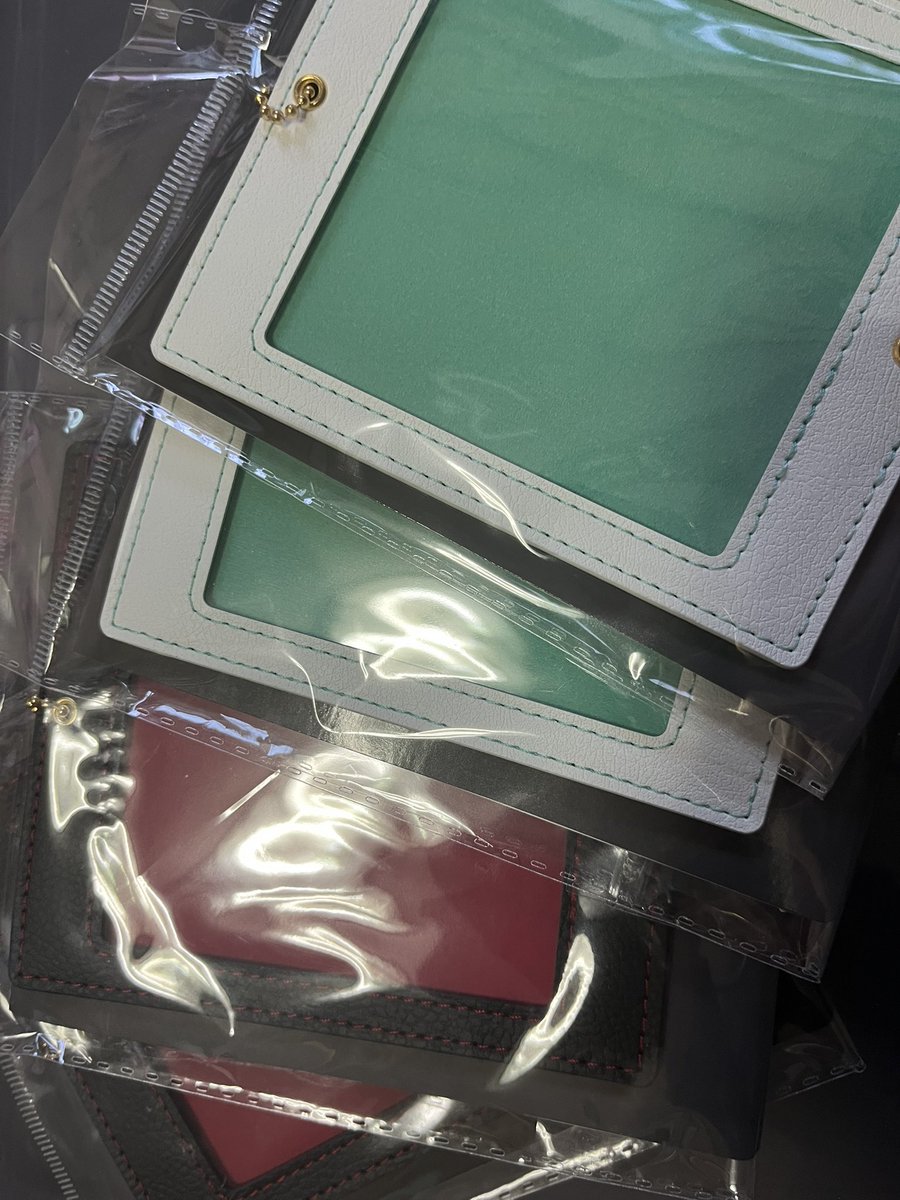 そいや先日、スクエニカフェ閉店前に買ったコースターカバー見つけたん