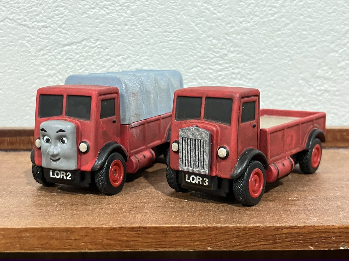 息抜きがてらERTLやTECSのビークル類を顔の再塗装やらウェザリングをしたり加工しました
ジョージの顔は久しぶりのパテ造形です