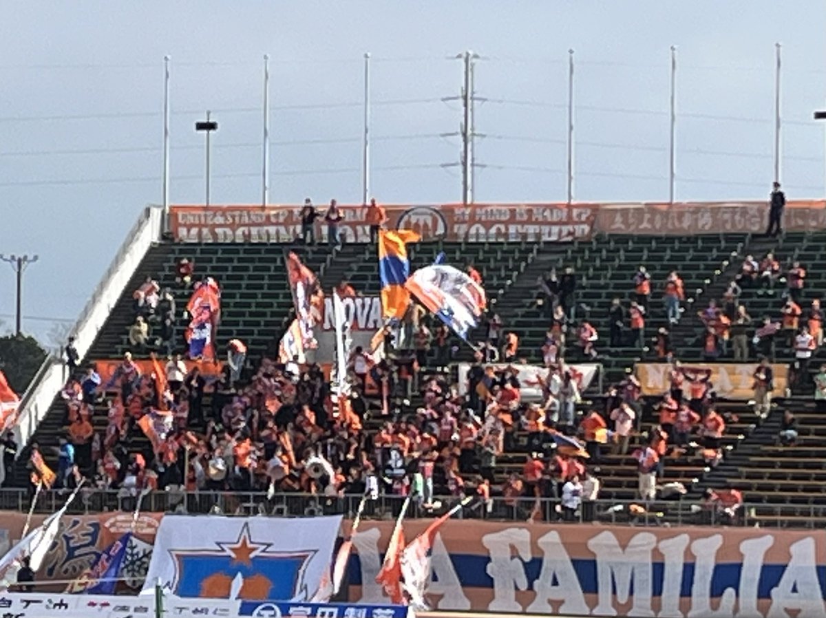 あおみどり tweet media