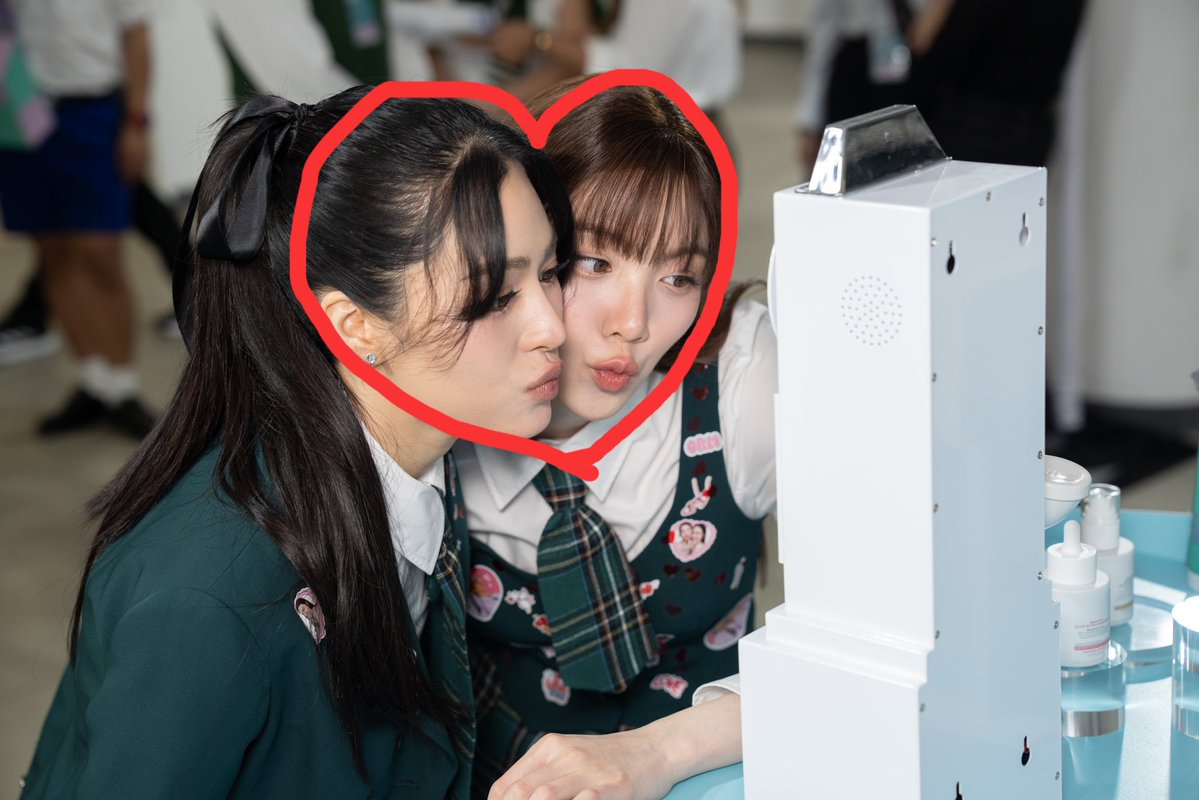 เอ็นดู หัวจุ่ม จนเป็นรูปหัวใจ😂

LINGORM PRESENTER SMOOTHE #LingOrmLoveAtFirstSight