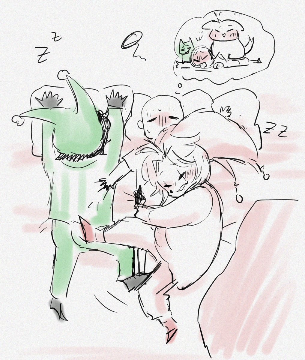 have heard that Pierrot sleep to the side and curl like ball 
And Harley  with his face down I —

#thefreakcircus