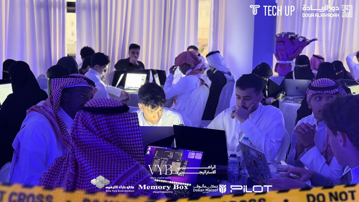 Its_NawafX's tweet image. ولله الحمد انتهينا من #CodeBreak 👏

تجربة عملية في التحقيق الرقمي وتفاعل رهيب من الحضور 🔥
والفرق دخلت تحديات ممتعة ومليانة حماس.

شكرا @ziyad_mehdawii
والحضور والرعاة

واكيد فريق عملنا المميز @Techup_Sa اللي كان خلف الكواليس واهتم بأدق التفاصيل،
فخور فيكم والقادم أقوى بإذن الله