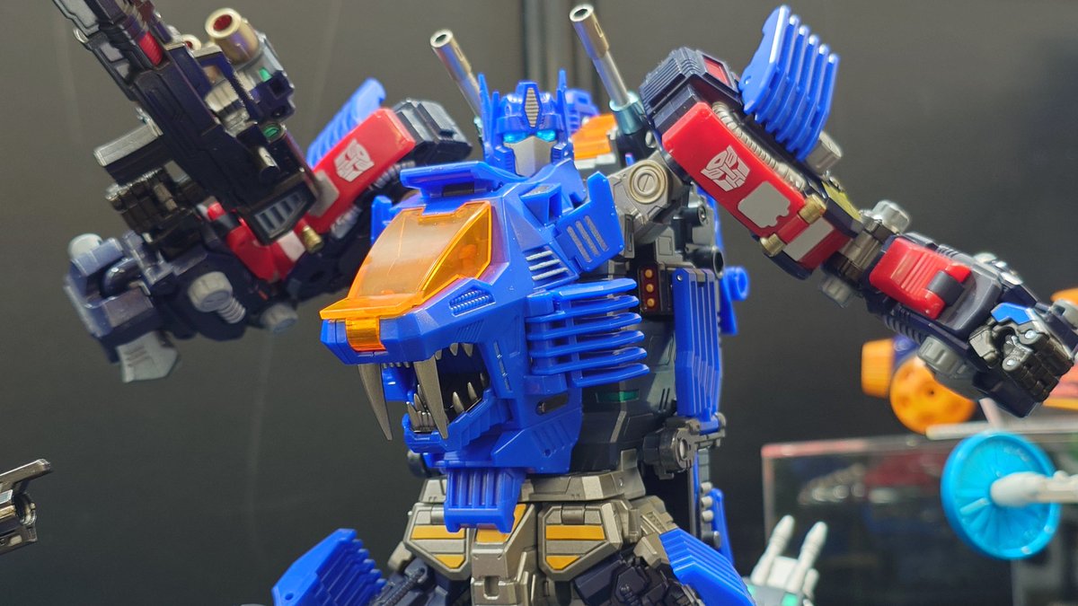 kurouwww_Hobby's tweet photo. 月末発売予定のSHIELD-D-PRIMEも完成度高くて安心！
トランスフォーマー、ダイアクロン、ゾイド三位一体ギミックはサイズも相まって手応えありそう😁

#トランスフォーマー #ダイアクロン
#ゾイド https://t.co/YKrJgk1RYj