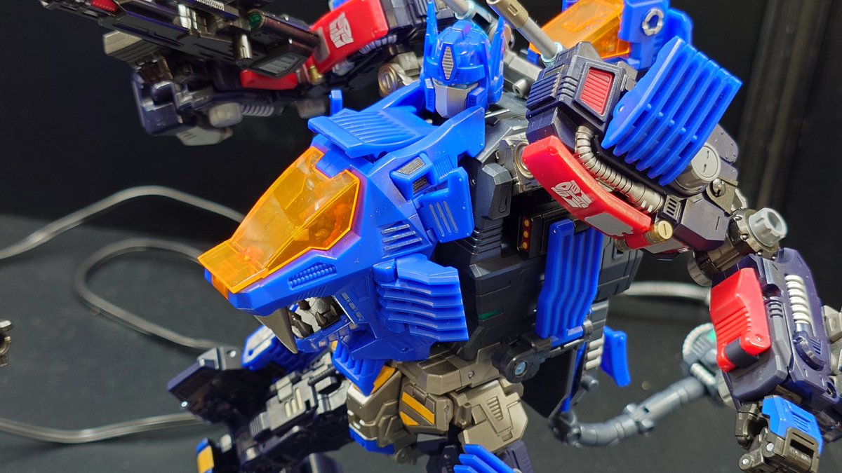 kurouwww_Hobby's tweet photo. 月末発売予定のSHIELD-D-PRIMEも完成度高くて安心！
トランスフォーマー、ダイアクロン、ゾイド三位一体ギミックはサイズも相まって手応えありそう😁

#トランスフォーマー #ダイアクロン
#ゾイド https://t.co/YKrJgk1RYj
