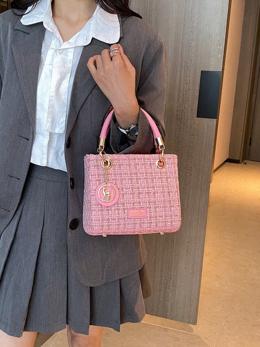 kheiJ14's tweet photo. ✨ ELEGANCE ON A BUDGET! ✨
Mini Plaid Shoulder Bag with Pendant – ₱577!
New users get 60% OFF – code 6KNT6 💖
Shop today!
👉 https://t.co/Bt9i0hRsLf
 
#FashionBagPh #AffordableLuxury https://t.co/vvaF7sP0xK