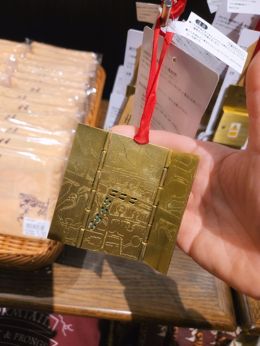 pikepike_maapon's tweet photo. スタジオツアー色々再販していて
財布が悲鳴をあげている https://t.co/FbiToBQpha