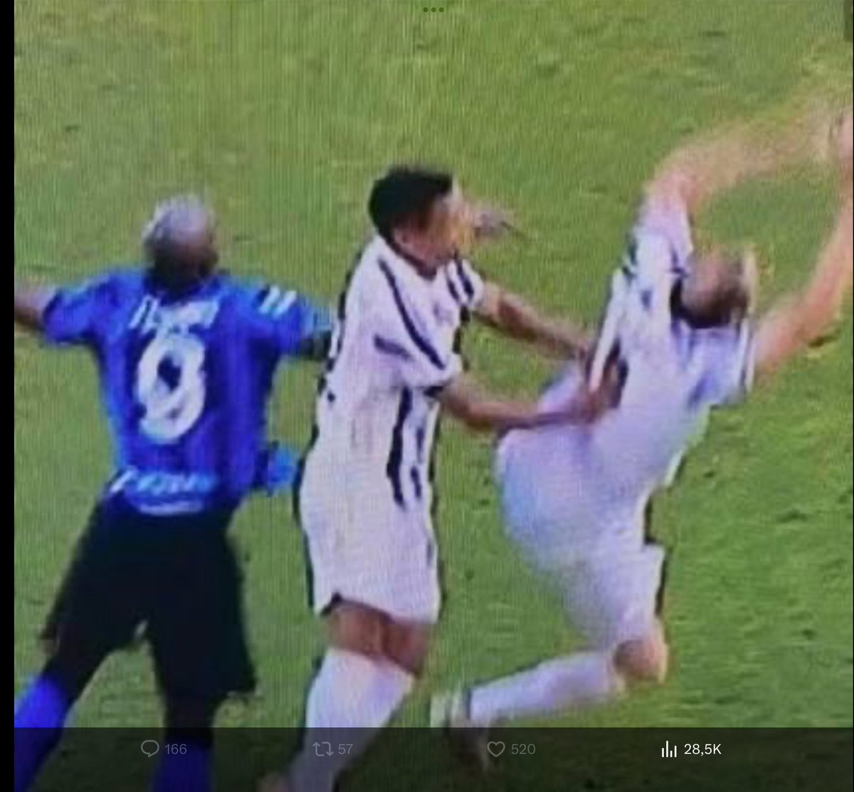 La #Morale dagli juventini e da #Chiellini , paese surreale