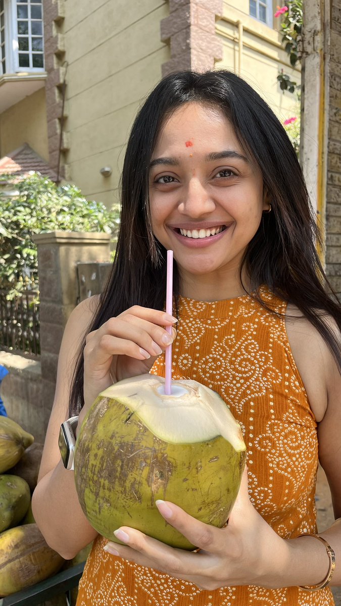 YashaShivakumar's tweet image. Happy Maha Shivarathri 2026 🌻✨💕
#Mahashivratri2026 #ValentinesDay #yashashivakumar #yasha