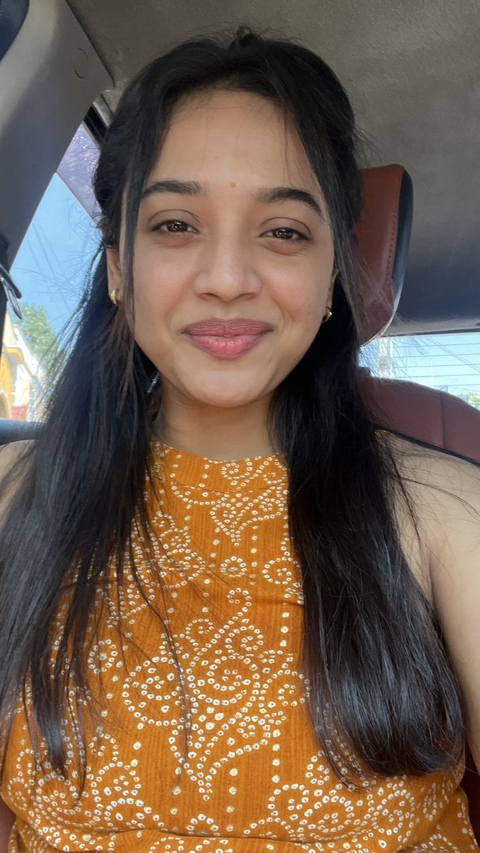 YashaShivakumar's tweet image. Happy Maha Shivarathri 2026 🌻✨💕
#Mahashivratri2026 #ValentinesDay #yashashivakumar #yasha