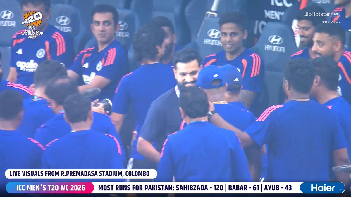 Coach Gambhir wanted to end superstar culture of team India..

Meanwhile Rohit Sharma at dugout 😭🔥