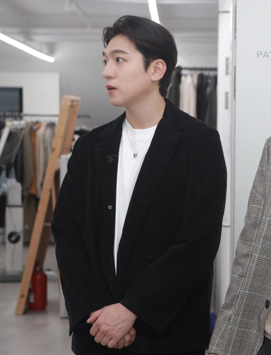 Sungjin konten apa ini? 🤔 Kok baru lihat fotonya