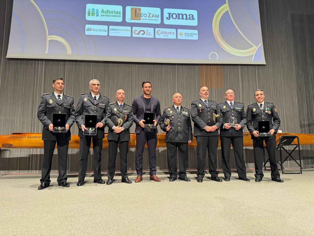 Ha tenido lugar la XL Gala Nacional de #Piragüismo en Gijón galardonando a nuestros campeones
La División de Formación de la #DGP fomenta y apoya el #Deporte y por ello es todo un #OrgulloSUP al igual que nuestros compañeros que han logrado éxitos en Olimpiadas, Campeonatos del