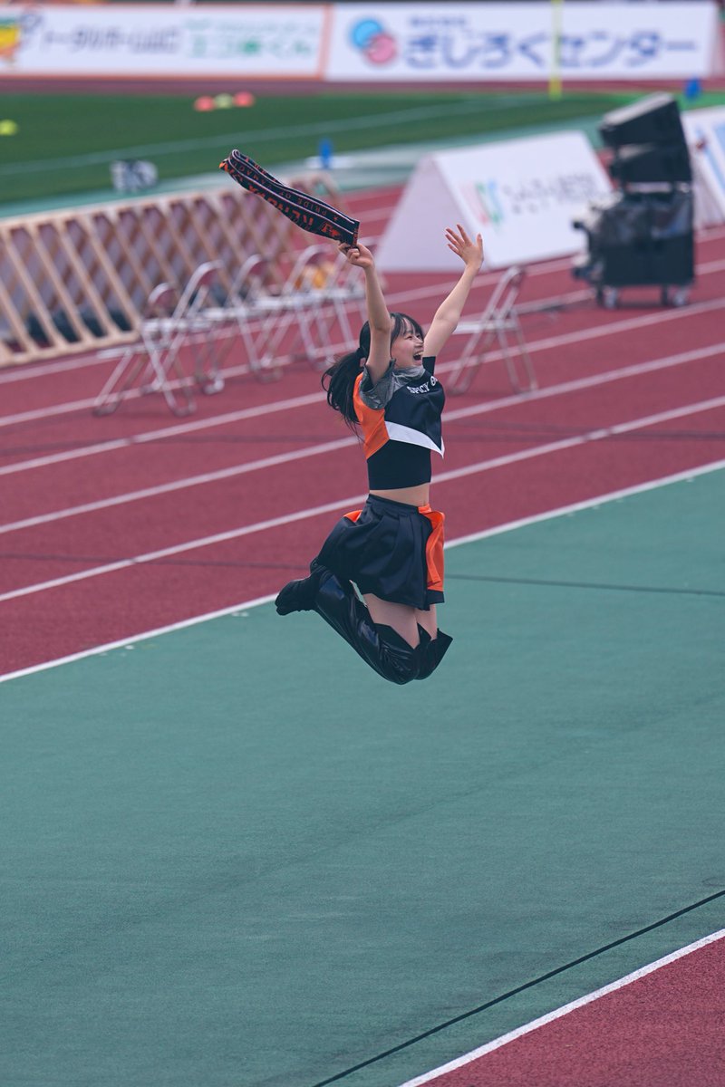 ren8ofa's tweet photo. 100年構想リーグ　ホーム開幕戦

#レノファ山口FC 
#sumile
#SPICYORANGE https://t.co/GP04Ccoq6A