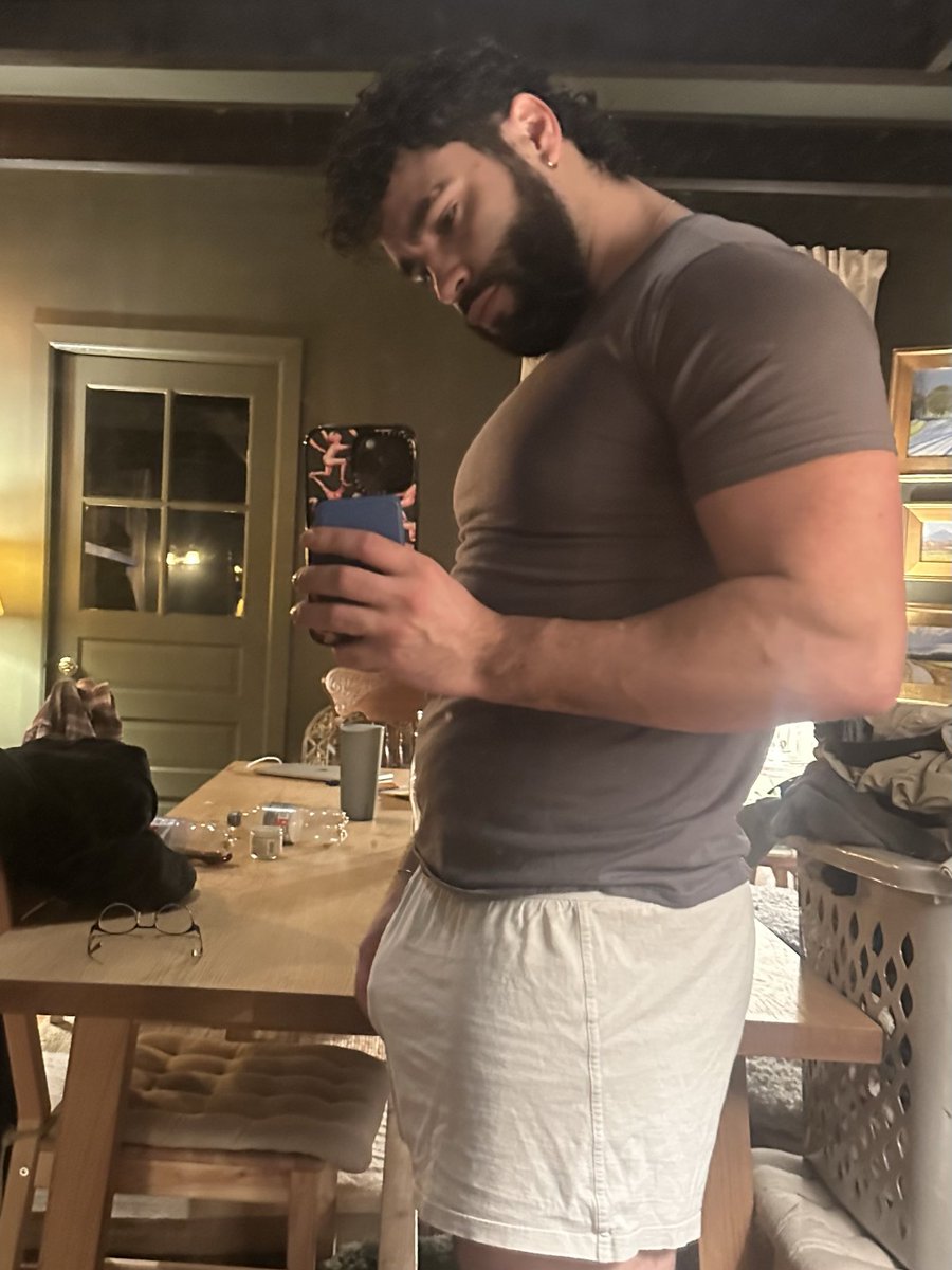 somedumbjawn tweet media