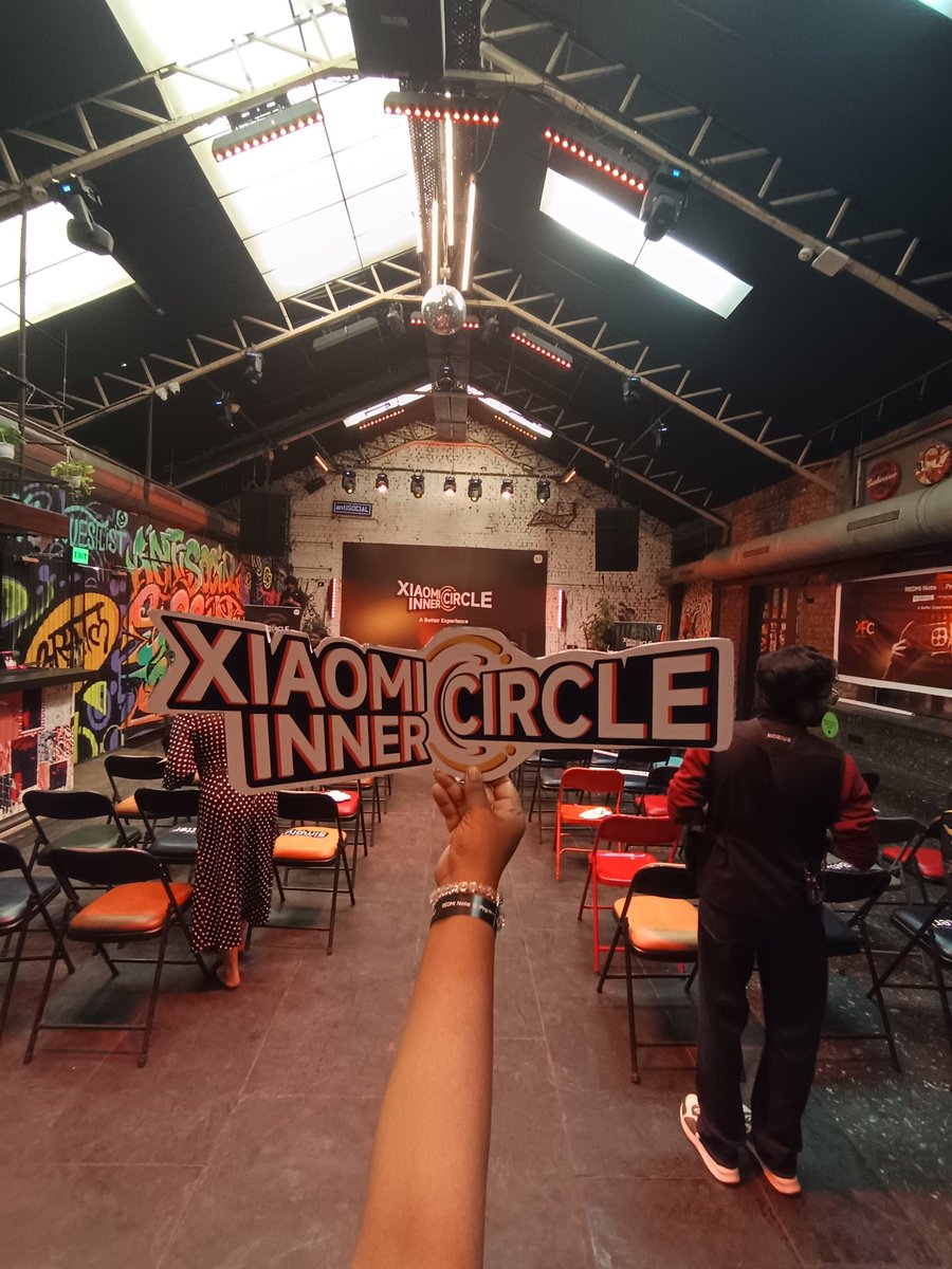 BandgarR96's tweet image. Proud to be part of the Xiaomi Inner Circle in Mumbai. It was a wonderful and memorable experience. Looking forward to more such events.
#XiaomiFansClub #SimplyBetter
#200MasterPixelCamera #XiaomiInnerCircle
#REDMINote15ProSeries