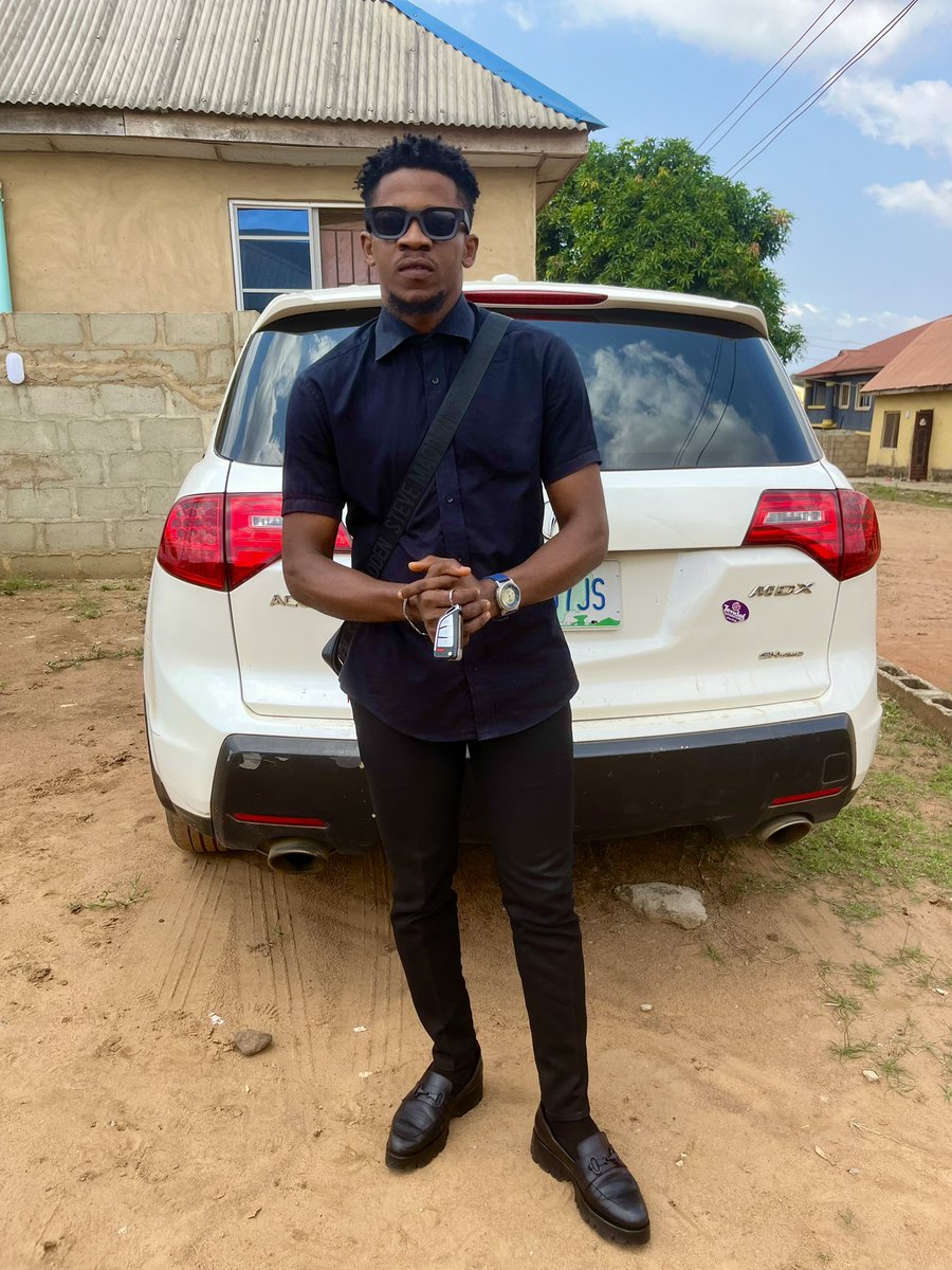 I pity those wey think say no be my car 🫤
But you see those ones wey think say na my car ??? Na them I pity pass 😂

Happy Sunday my people ❤️
Make we be mutuals nau