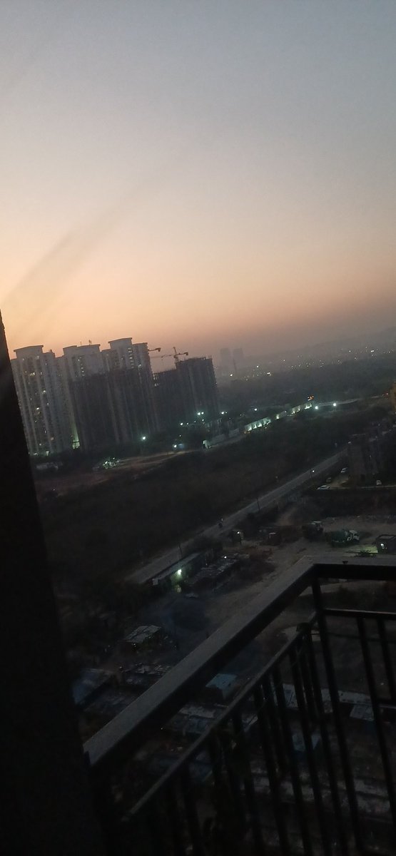 vojha035's tweet photo. @OfficialGNIDA the street lights in front of the main gate and back gate of Coco County Sector-10,Greater Noida West have not been working for the last two days.Due to this,residents are facing inconvenience and safety concerns during the evening and night time. https://t.co/Dep9ZQ0PTp