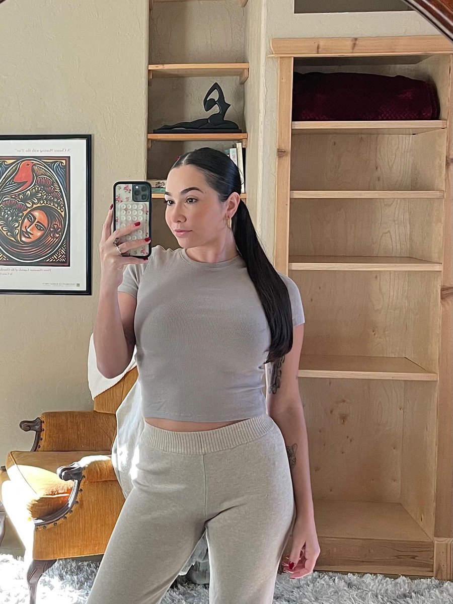 MaryKateSarah13's tweet photo. Happy Birthday to me! 🎉✨

Today, I celebrate my growth, my resilience, and the person I’m becoming. I’m proud of how far I’ve come, the lessons I’ve learned, and the strength I’ve discovered within myself. https://t.co/mbQjBQIyOa