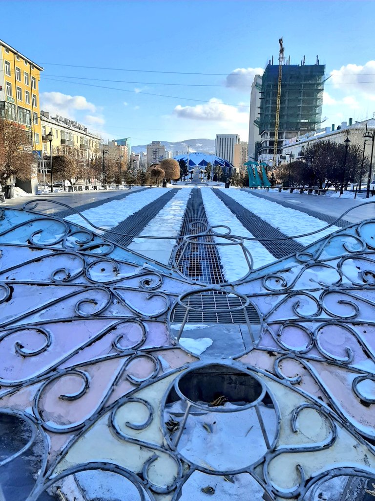 Shagdarsurenba3's tweet image. Сайхан амраарай Таминь. 
5-н жилийн өмнө..