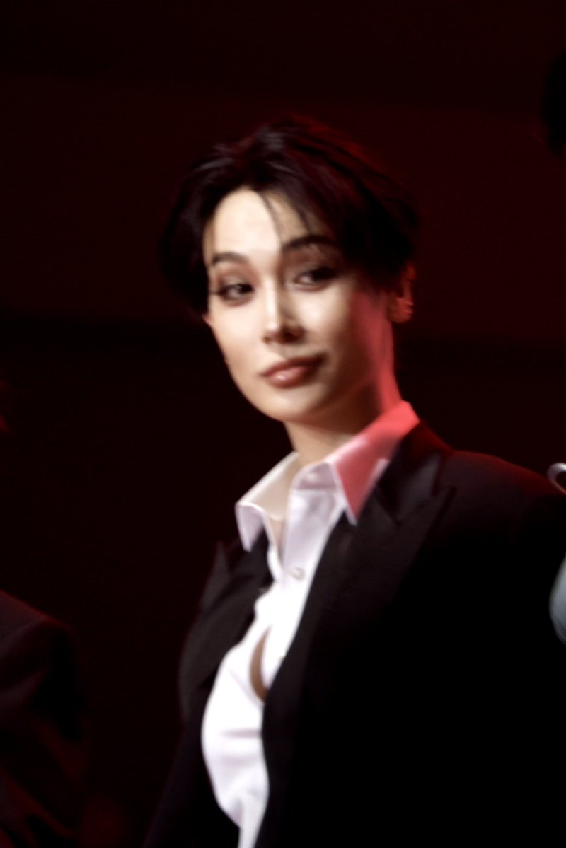 แล้วช็อตนี้ได้มารูปเดียวจริงๆเพราะหลังจากนั้นชั้นกรี๊ด รูปสั่นระเบิด พี่โจ้เก๊กเกินถ่ายไม่ไหว