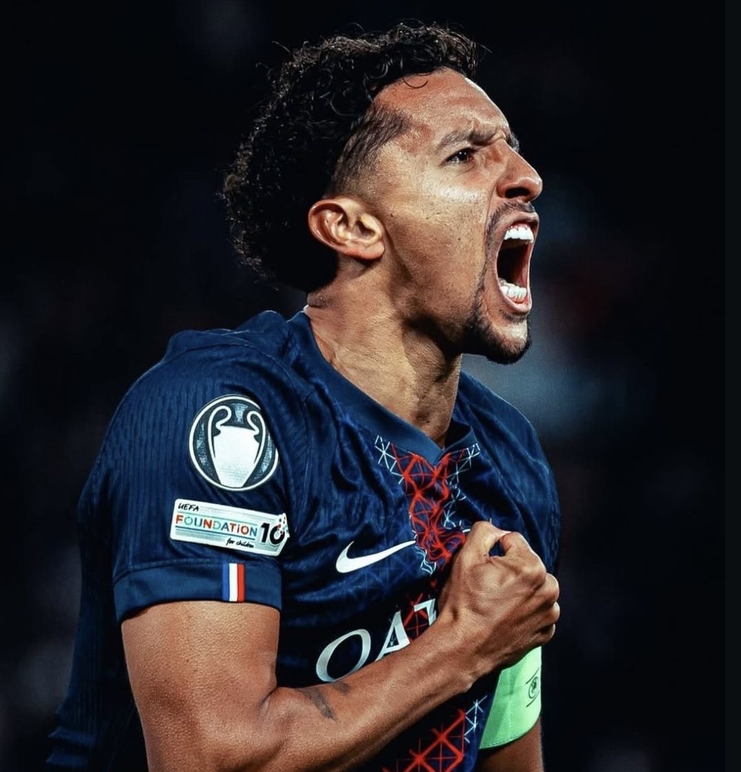 Mon gars la plus grande légende de l’histoire du PSG qui a remporté la LDC, c’est ce mec :