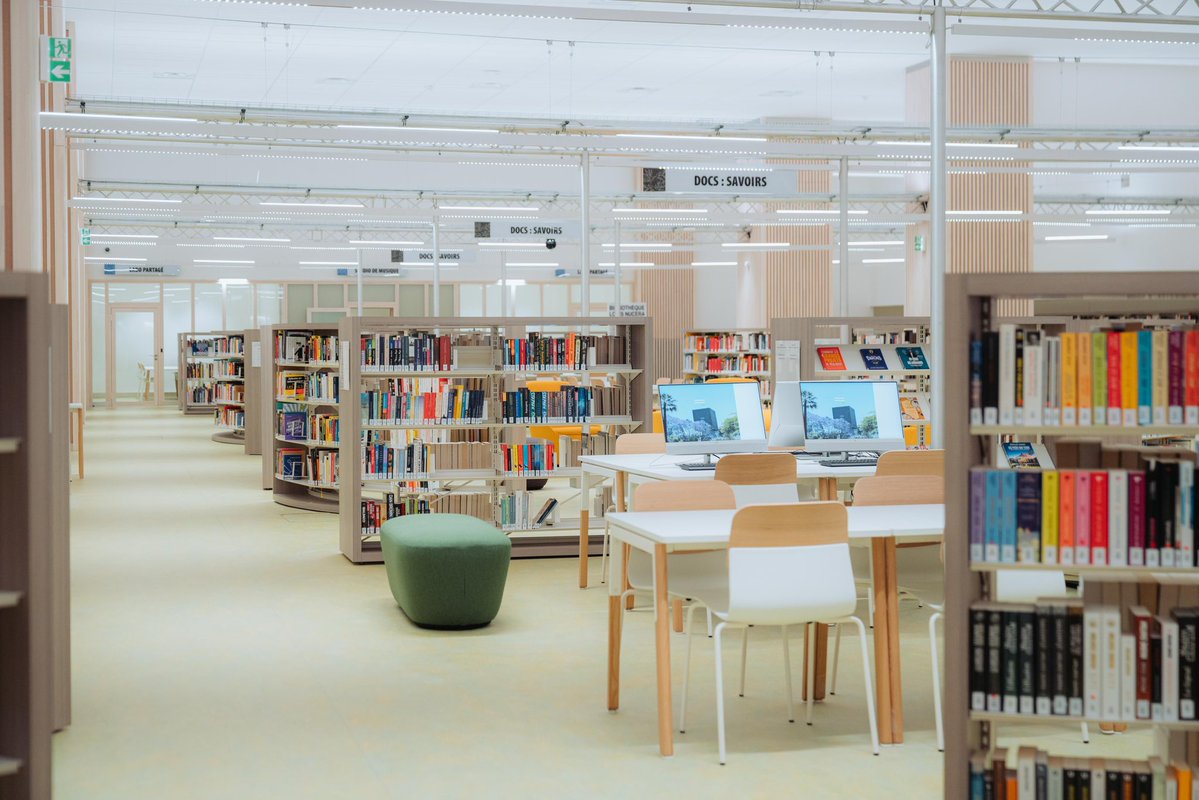 Aujourd’hui, Nice retrouve sa grande bibliothèque. Plus belle, mieux adaptée aux attentes des lecteurs.

Pendant les travaux, les équipes ont tout fait pour que le service continue : plus d’1 million de documents empruntés cette année.
Merci aux agents, aux services techniques,