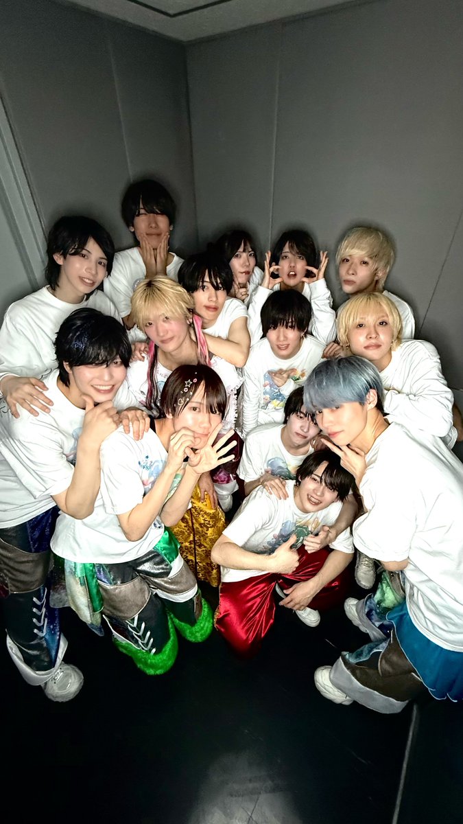 milket_info's tweet photo. 『合同ツアー〜メタモルフォーゼ〜』全日程終了🫧🍼👻

たくさんの方にお越しいただき、ありがとうございました！

本日をもって、約1年の合同活動期間も一区切り。

今後は各グループが、新たな物語を紡いでいきます。

引き続き、応援のほどよろしくお願いいたします✨

#ラムネ商店街 #MilkyMonster https://t.co/CBGv2xwteA
