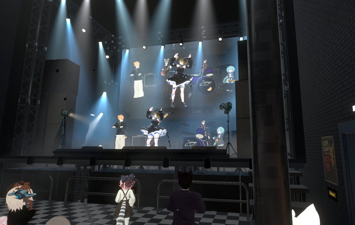 tt3san's tweet image. #VRChat #BLUEFLAME 

現地に行って聴いてきました！　
BLUEFLAMEとおはよう真夜中さんのオリジナル曲を、時間いっぱいたっぷりと味わいました。
今のバンド良かったと観客の感想が聞こえてきました。