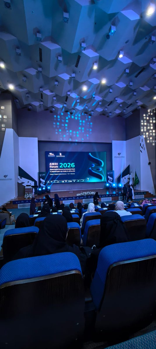 نيُوتن و أحيانًا شوق .. tweet media