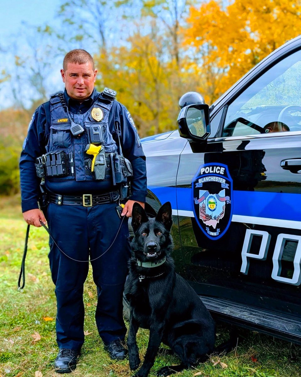 VIK9s's tweet image. K9 Vido of Blanchester PD, OH will receive a protective vest thanks to a donation from Vested Interest in K9s, Inc. sponsored by Steven Getzendiner! 🐕💙
Help protect a K9 hero by sponsoring a vest: vik9s.org/become-a-spons…
#K9Hero #VIK9s #WorkingDog