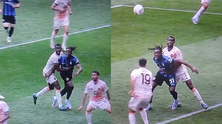 من بعد صافرة الحكم هناك حملة غير طبيعية على الانتر بعد طرد كالولو كأنه اول خطأ في تاريخ مباريات الكالشيو و كأن الفرق الأخرى لم تستفيد من التحكيم و نسي الجميع لقطة بيسيك نديكا التي كانت احد اهم اسباب خسارة السكوديتو و لم تراجع بالفار و اختفت تسجيلاتها
الدعارة الاعلامية على اصولها